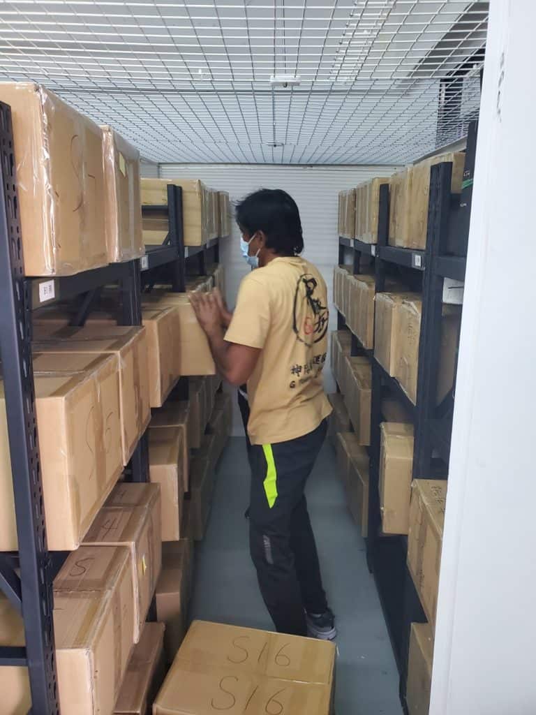 搬屋紙箱入倉